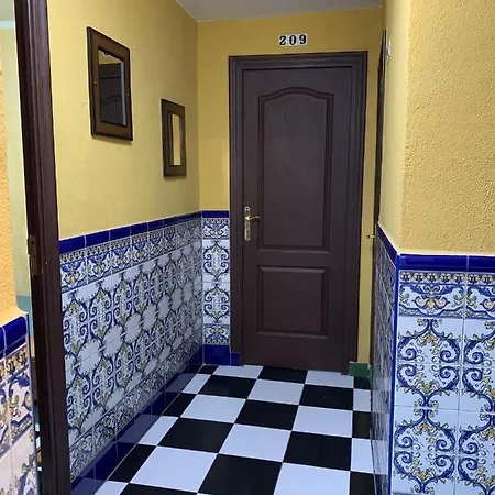 Pension Lisdos Seville Exterior photo